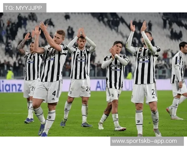 达尼洛重返尤文主场观赛感慨万千未来希望以新身份再回归