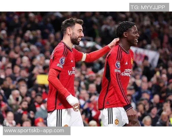 曼联不愿放梅努离队曹哥呼吁更高转会费以寻替代者